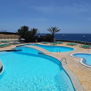 https://apartamentos-westhaven-bay.in-canary-islands.com